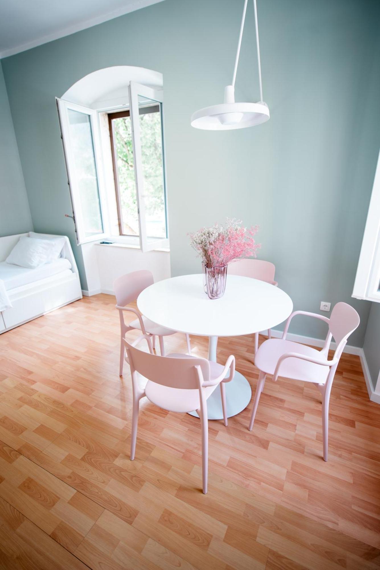 Inn By The River 오미스 객실 사진